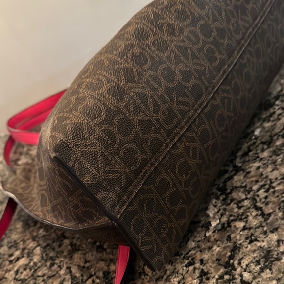 Calvin Klein Brown and Red Shoulder Bag with Gold Accents - Picture 9 of 16